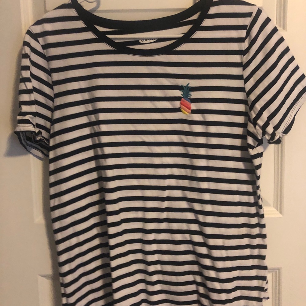 Old Navy striped/pineapple tee